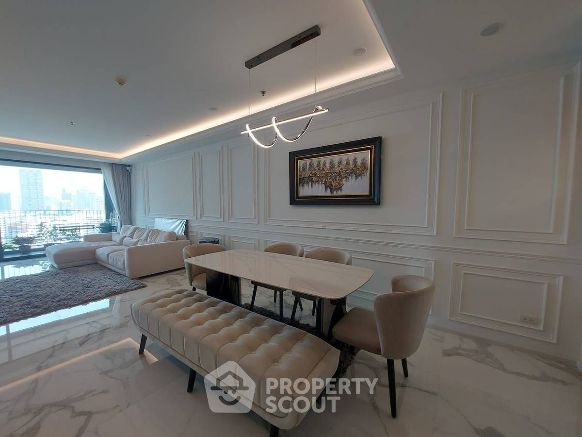2 Bedrooms Condo for sale In The Parco Condominium Thung Mahamek Bangkok