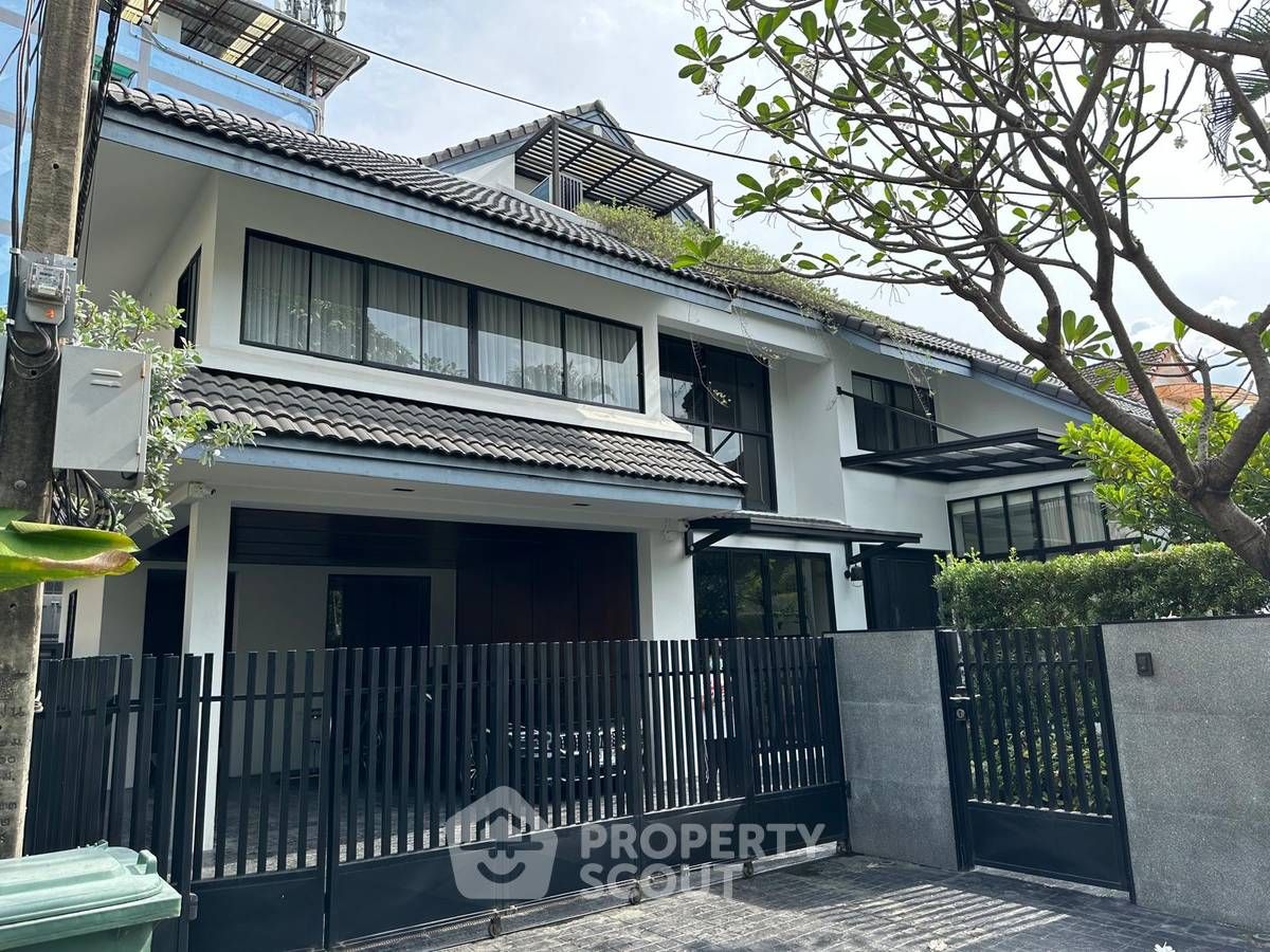 4 Bedrooms House for sale In Runesu Thonglor 5 Khlong Tan Nuea Bangkok