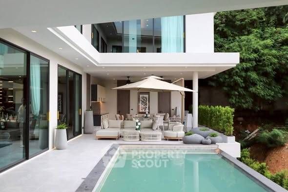 6 Bedrooms Villa for sale In Inara Villa Nong Prue Pattaya