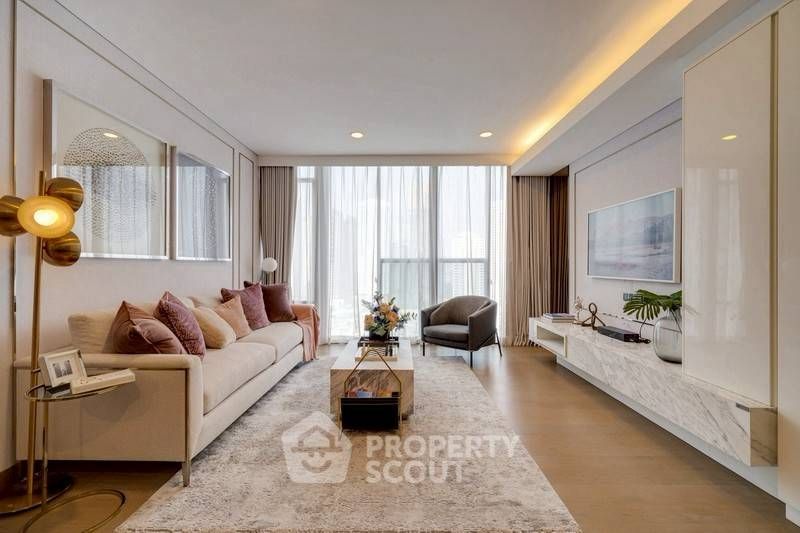 2 Bedrooms Condo for sale In Siamese Exclusive Queens Khlong Toei Bangkok