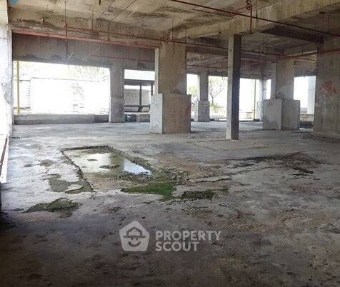 4 Bedrooms Condo for sale In Baan Sathorn Chaopraya Khlong Ton Sai Bangkok