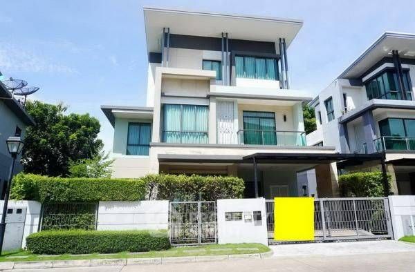 4 Bedrooms House for sale In Narasiri Topiary Khlong Kum Bangkok