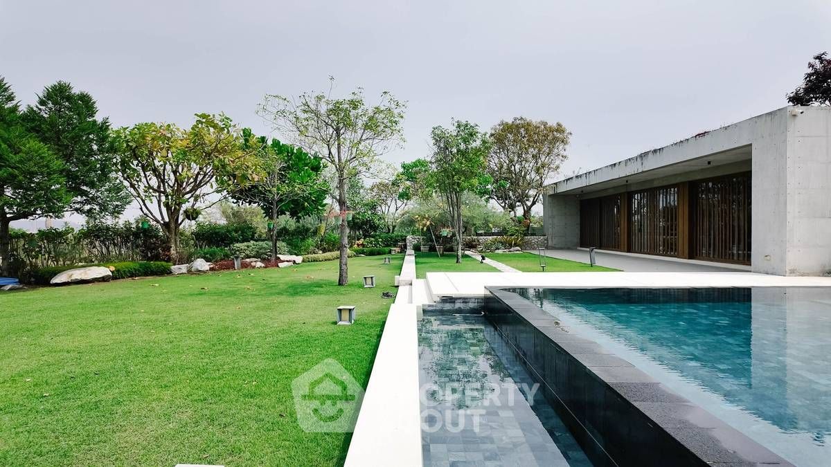 4 Bedrooms Condo for sale In Pool Villas By Sunplay Bang Sare Pattaya