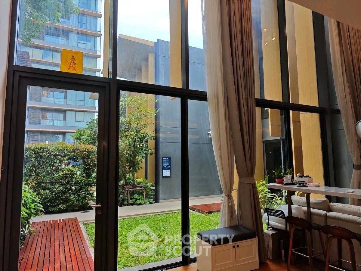 2 Bedrooms Condo for sale In The Lumpini 24 Khlong Tan Bangkok