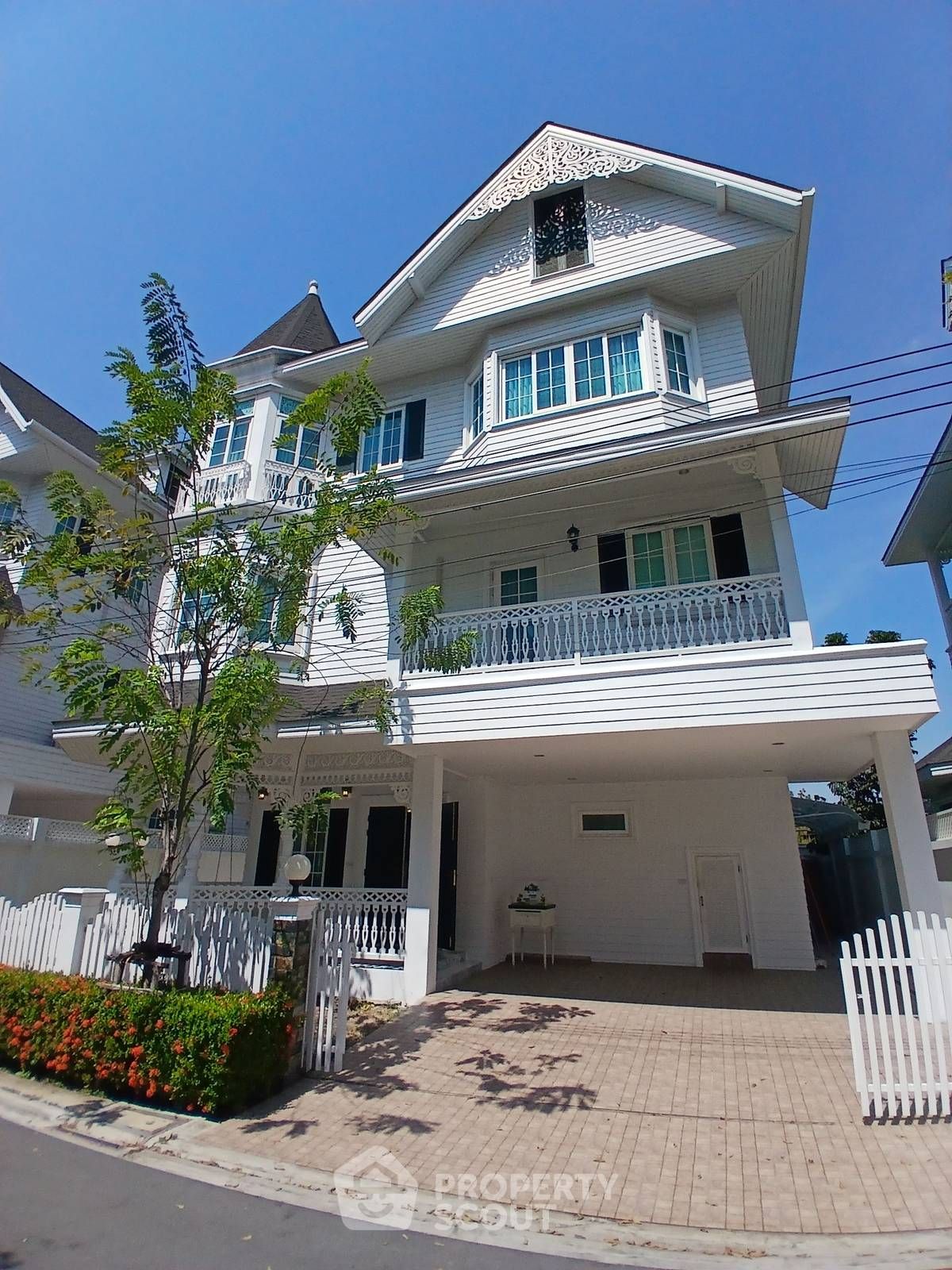4 Bedrooms House for sale In Fantasia Villa 4 Bang Na Bangkok