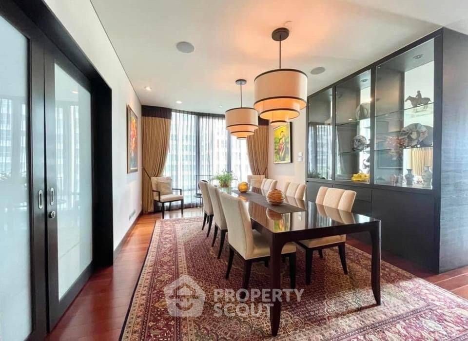 4 Bedrooms Condo for sale In The Park Chidlom Lumphini Bangkok