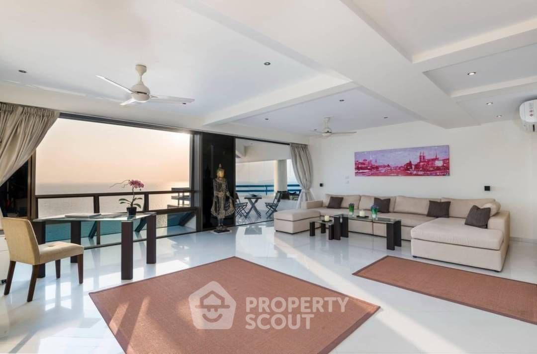 3 Bedrooms Condo for sale In Jomtien Condotel Nong Prue Pattaya