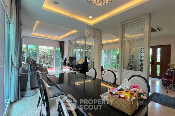 4 Bedrooms House for sale In Ladawan Pinklao Sathorn Bang Ramat Bangkok