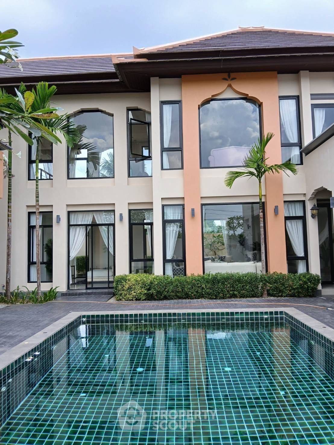 4 Bedrooms Villa for rent In Phutara Nong Prue Pattaya