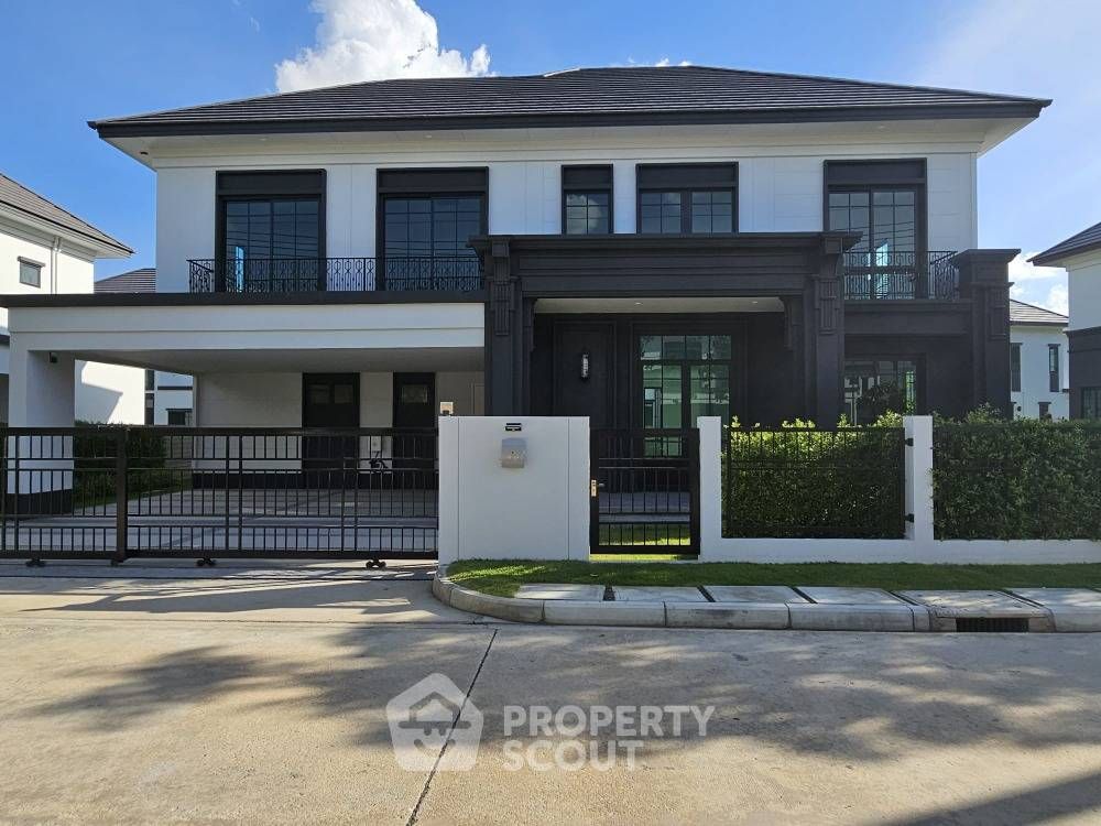 4 Bedrooms House for sale In The City Ratchaphruek Charan13 Bang Waek Bangkok