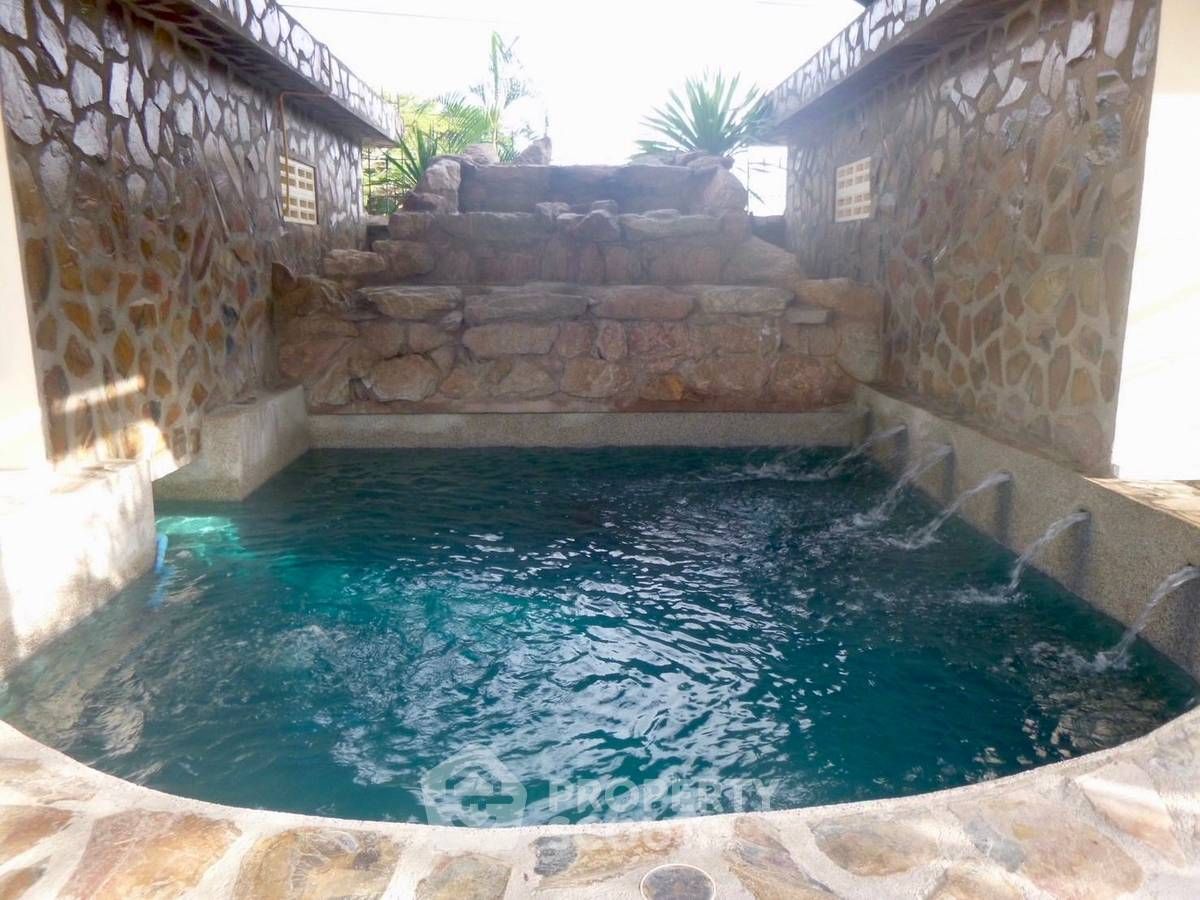 10 Bedrooms Villa for sale In Bang Sare Pattaya