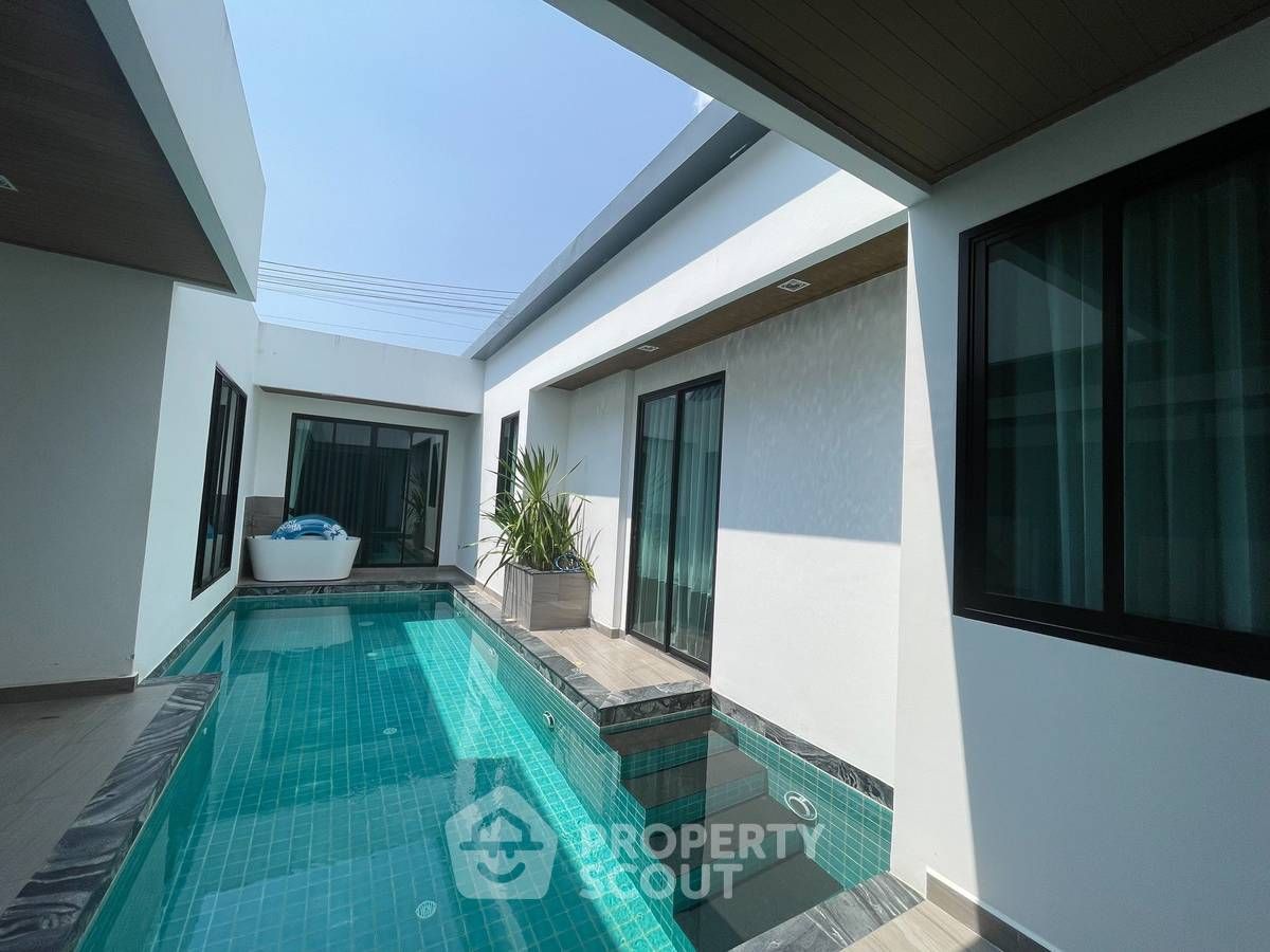 3 Bedroom Villa For Rent In Nong Prue, Chon Buri