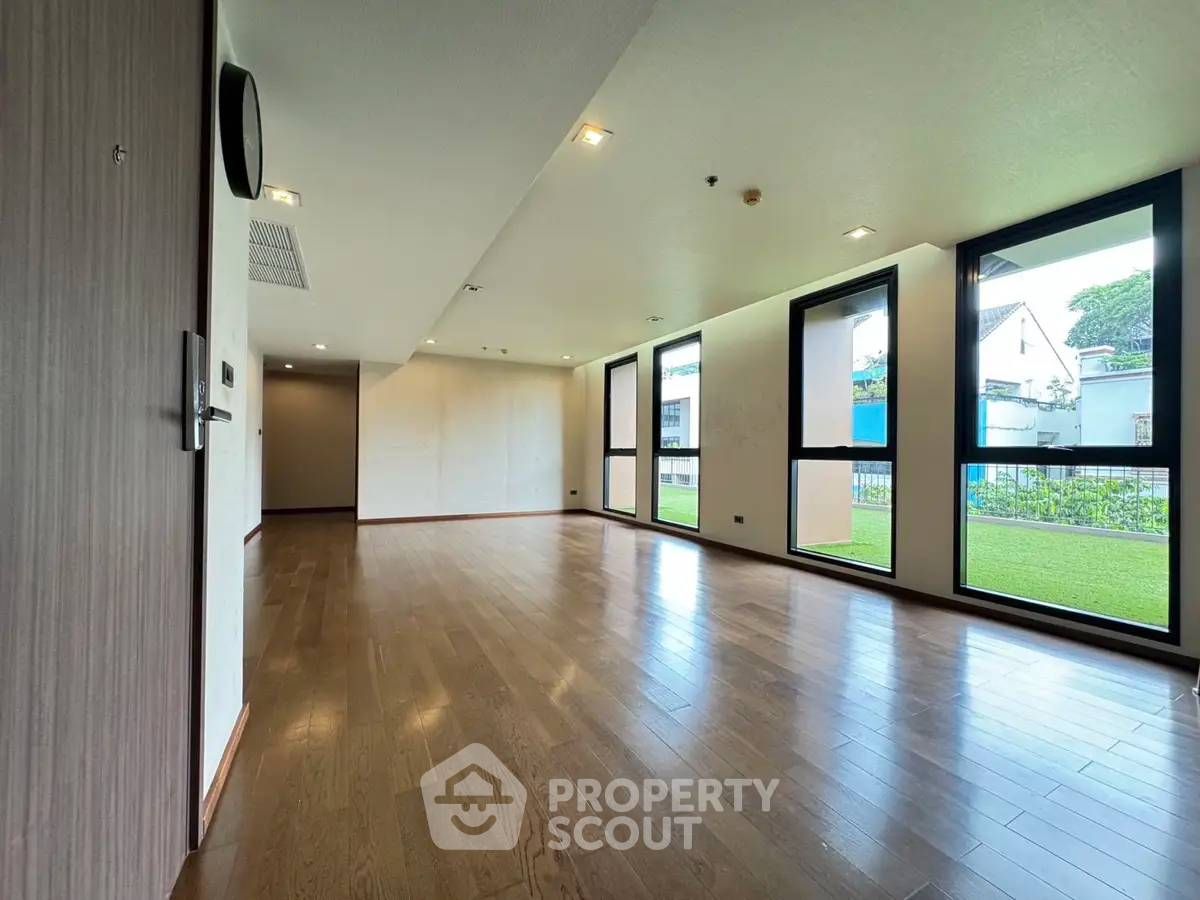 3 Bedrooms Condo for rent In The Hudson Sathorn 7 Thung Mahamek Bangkok