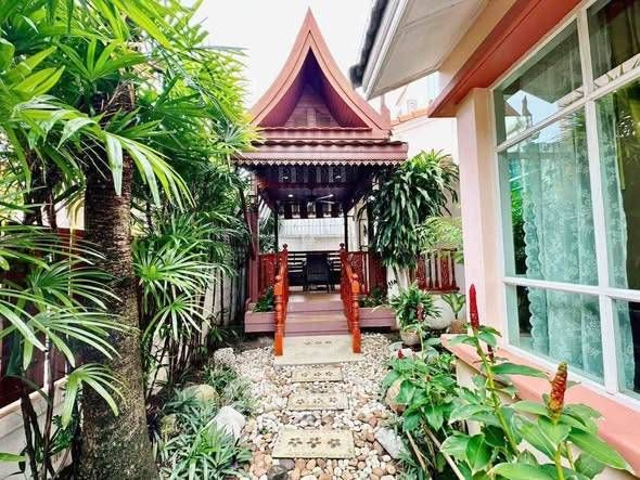 3 Bedroom House For Rent At Baan Fah Rim Haad