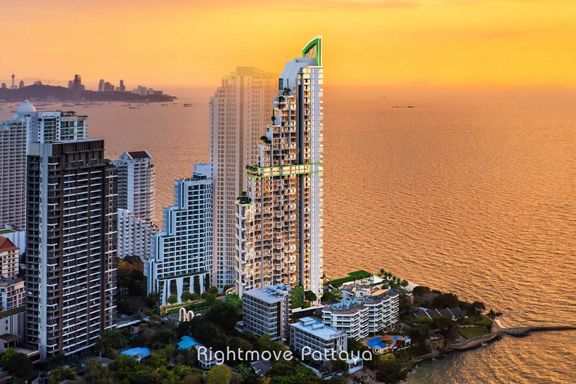 3 Bedrooms Condo for sale In Na Kluea Pattaya