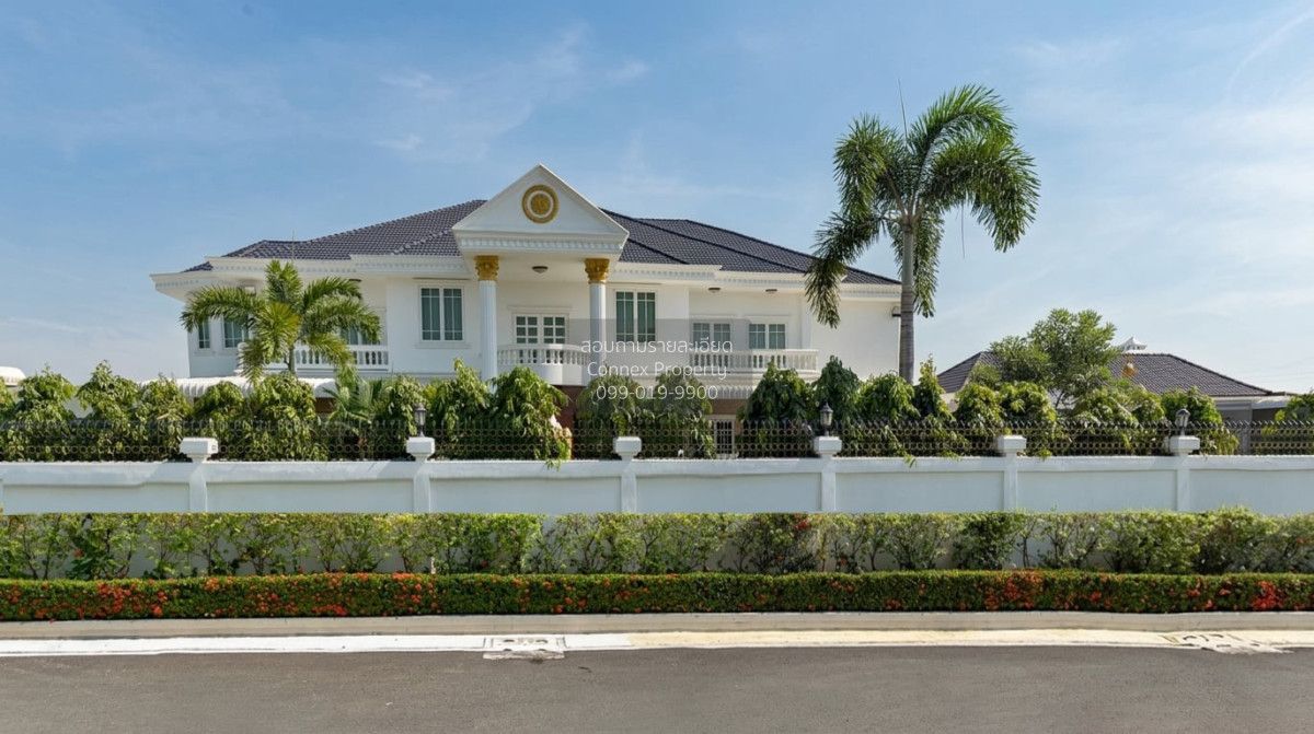 6 Bedrooms House for sale In Lam Pho Nonthaburi