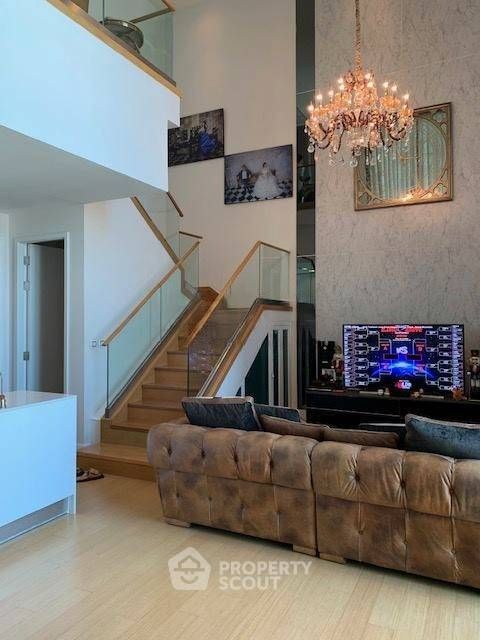 2 Bedrooms Condo for sale In Equinox Chomphon Bangkok