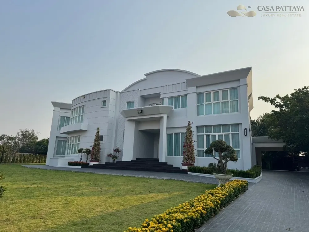 6 Bedrooms Villa for sale In Nong Pla Lai Pattaya