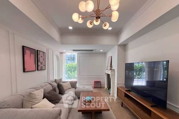 4 Bedrooms Condo for sale In Supalai Oriental Sukhumvit 39 Khlong Tan Nuea Bangkok