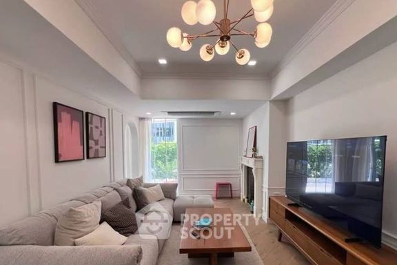 3 Bedrooms Condo for sale In Supalai Oriental Sukhumvit 39 Khlong Tan Nuea Bangkok