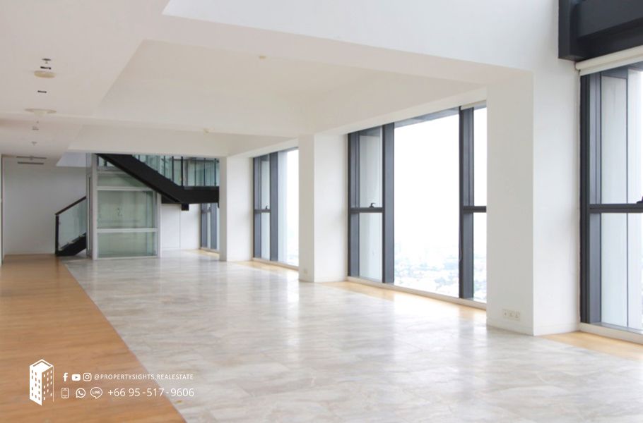4 Bedrooms Condo for sale In The Met Thung Mahamek Bangkok