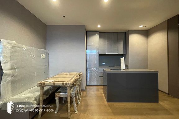 2 Bedrooms Condo for sale In The Diplomat Sathorn Si Lom Bangkok