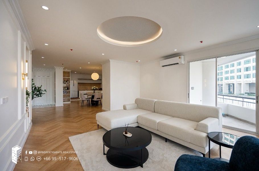 3 Bedrooms Condo for sale In Moon Tower Khlong Tan Nuea Bangkok