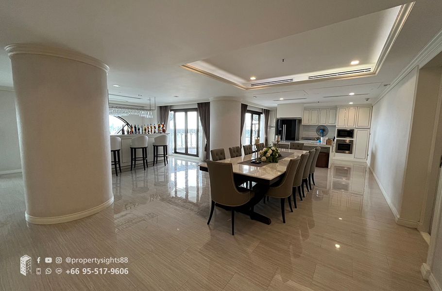 Condo for sale In Si Lom Bangkok