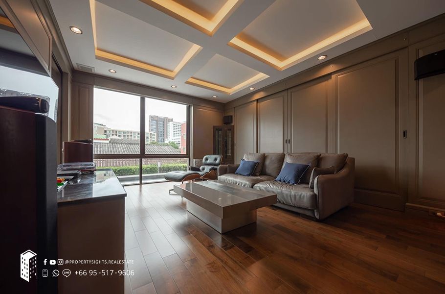 Townhouse for sale In Phra Khanong Bangkok