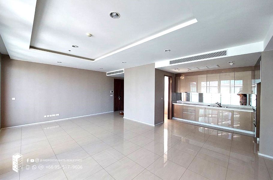 Condo for sale In Thung Wat Don Bangkok