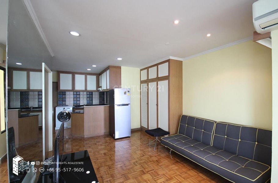 Condo for sale In Castle Hill Mansion Phra Khanong Nuea Bangkok