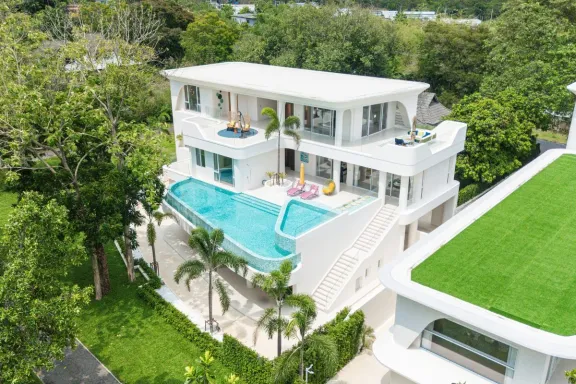 6 Bedrooms House for sale In Huai Yai Pattaya