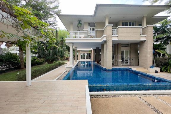 3 Bedrooms House for sale In Baan Talay Pattaya Na Chom Thian Pattaya
