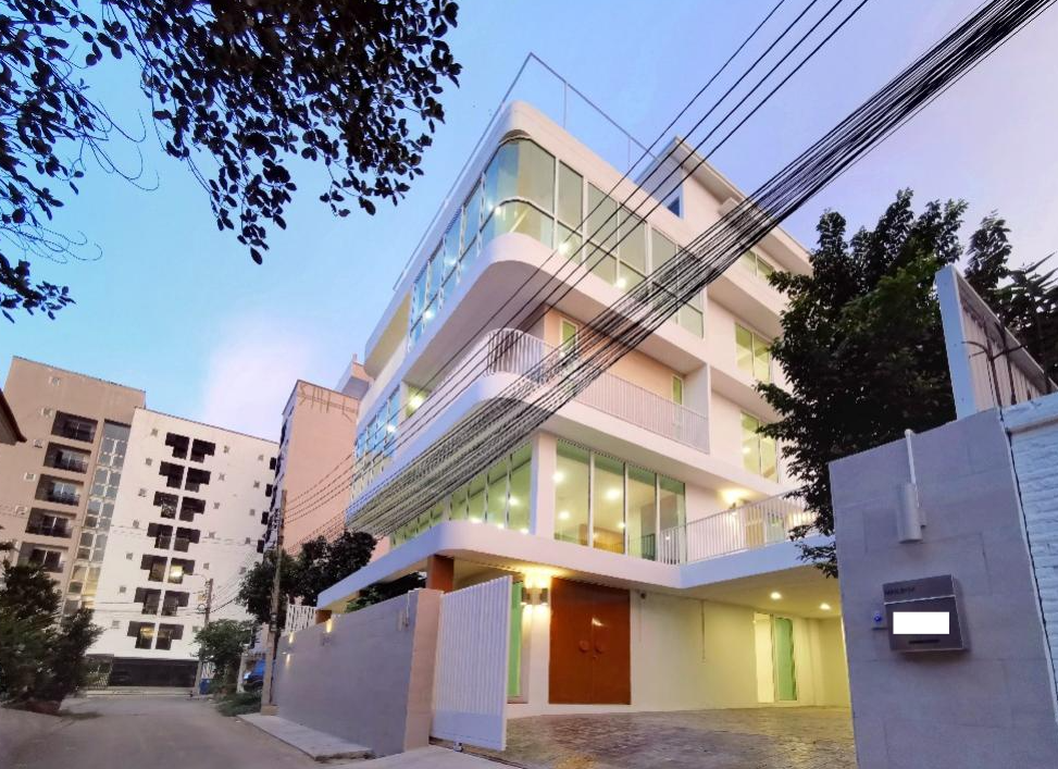 Office for sale In Suan Luang Bangkok