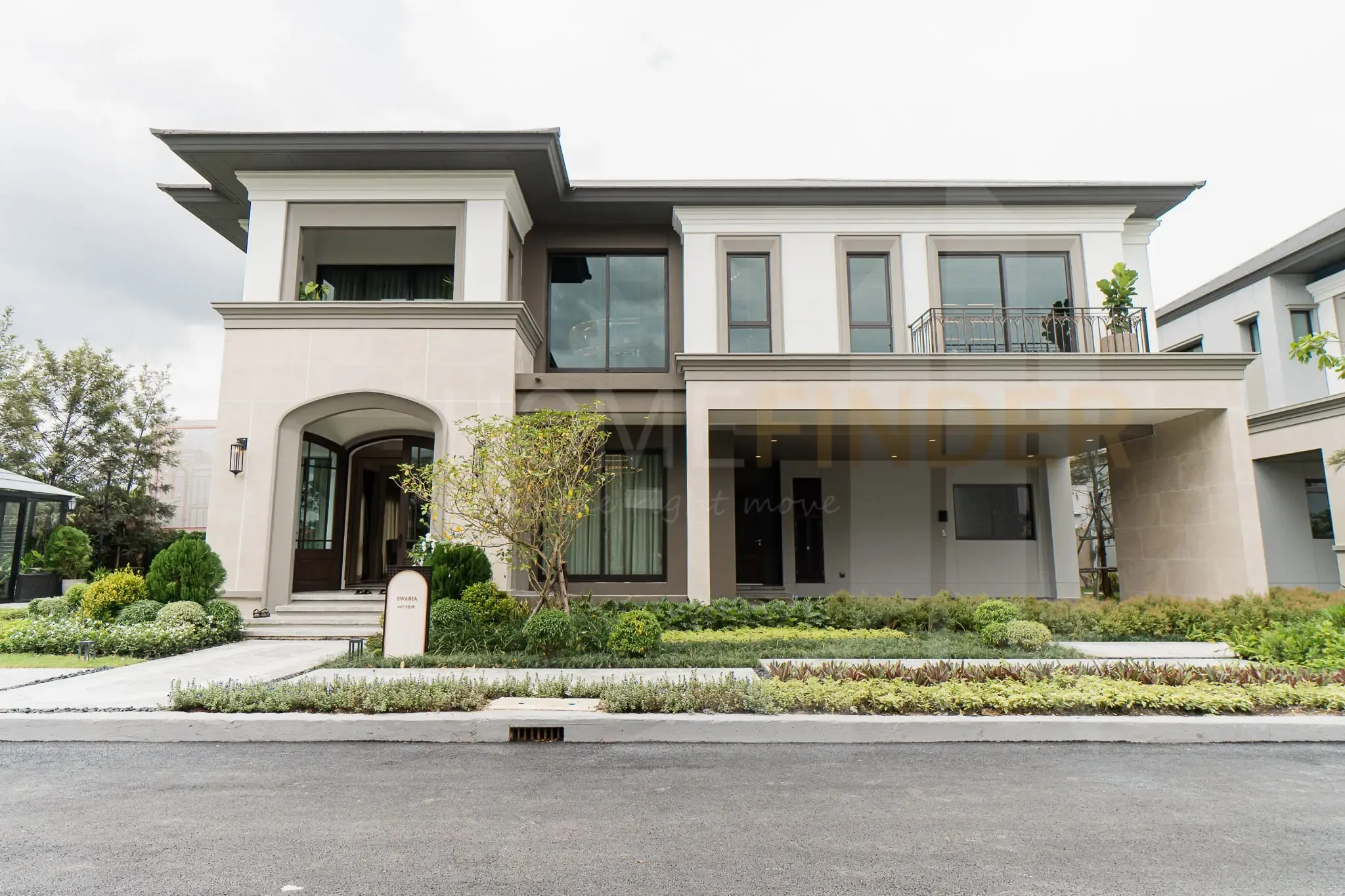 4 Bedrooms House for sale In Bang Chueak Nang Bangkok