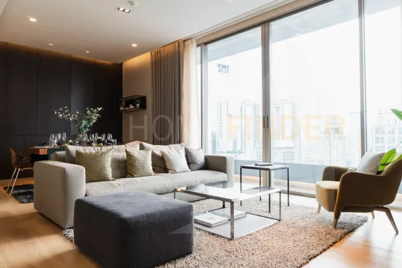 1 Bedroom Condo for sale In Si Lom Bangkok
