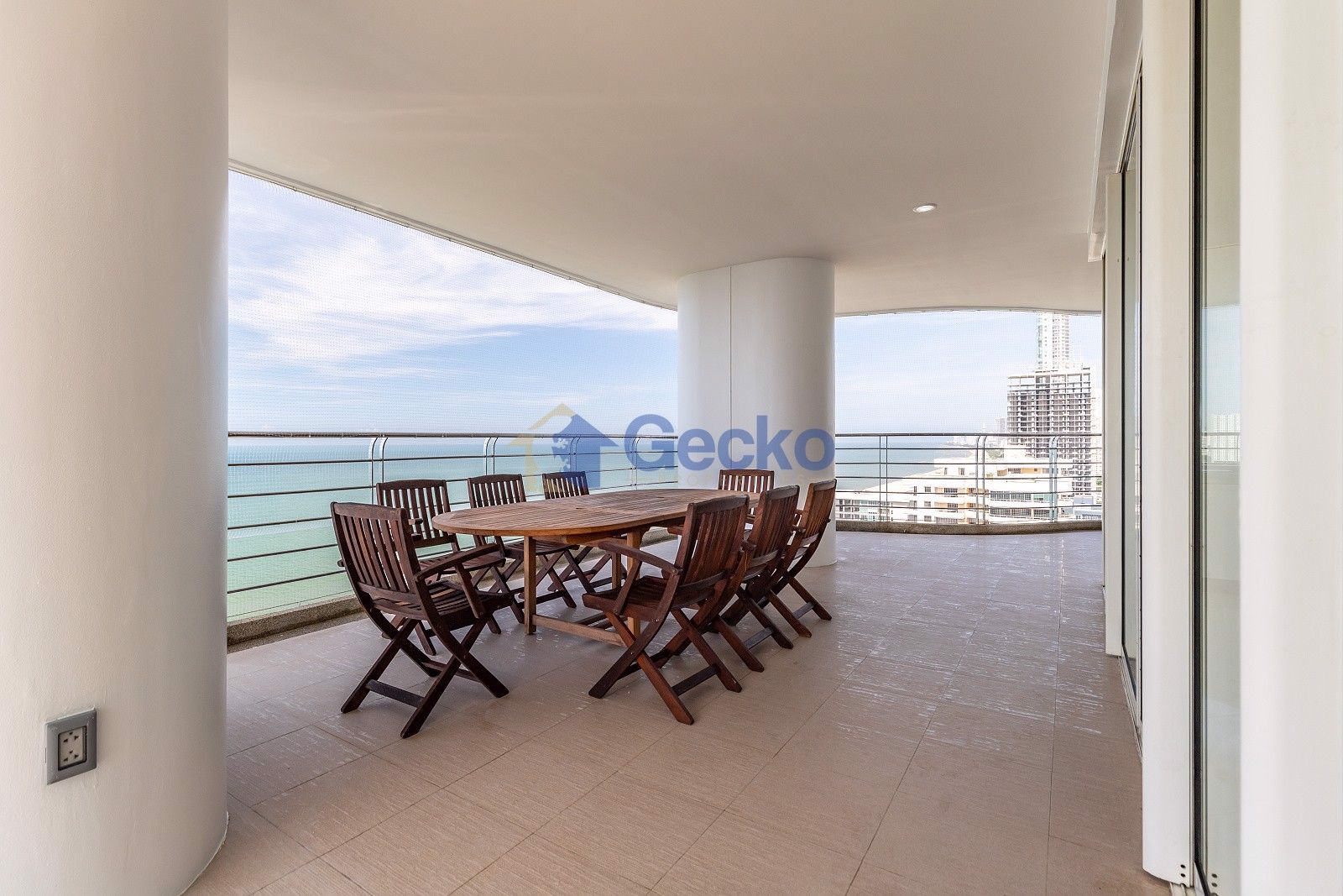 3 Bedrooms Condo for sale In The Residences At Dream Pattaya Nong Prue Pattaya