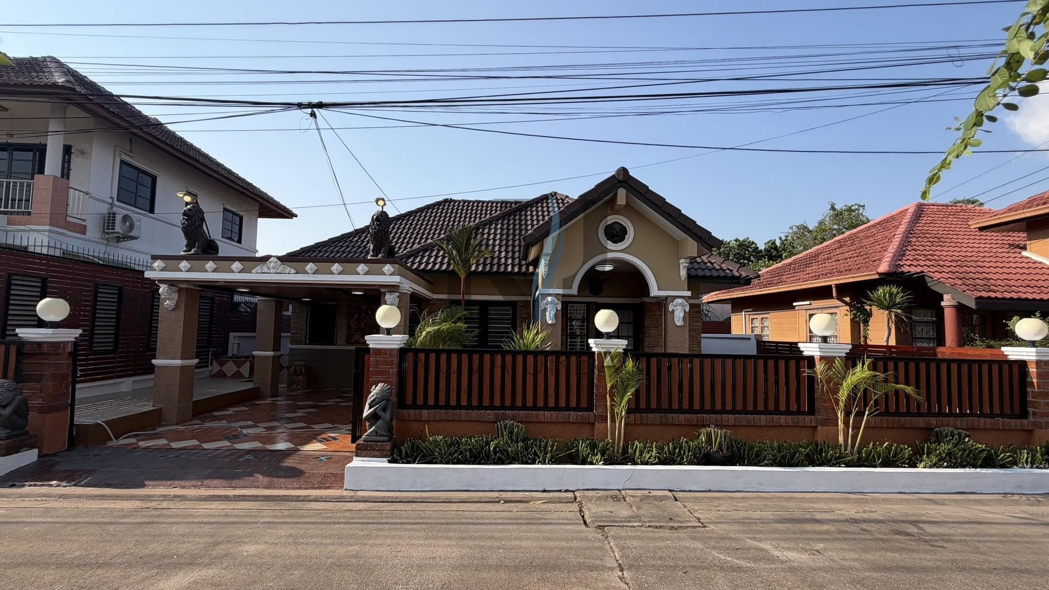 2 Bedroom House For Rent In Nong Prue, Chon Buri