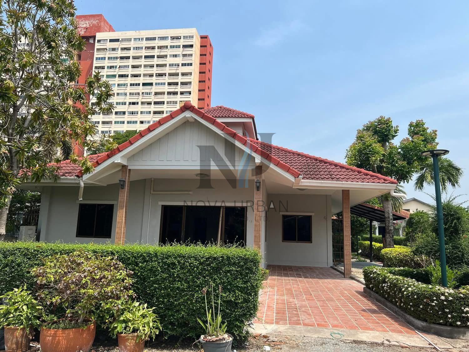 2 Bedroom House For Rent In Nong Prue, Chon Buri