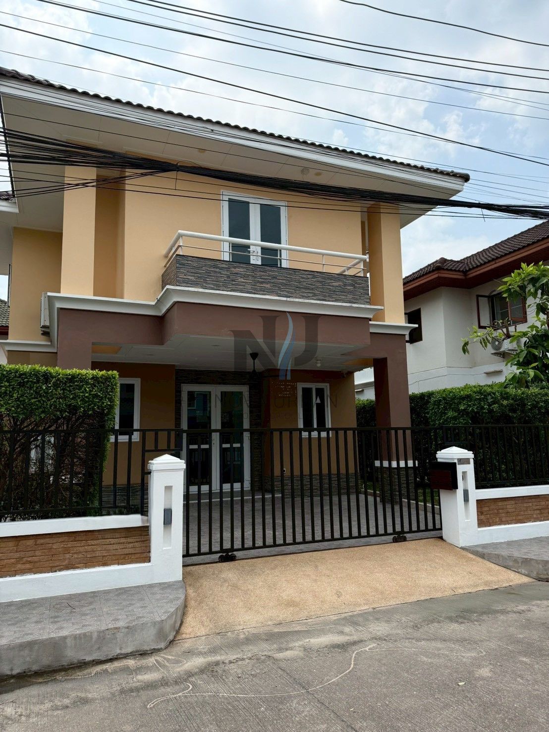 3 Bedroom House For Rent In Nong Prue, Chon Buri