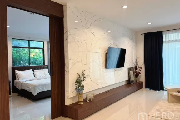 4 Bedrooms House for rent In The Palm Pattanakarn Suan Luang Bangkok