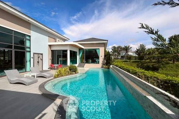 4 Bedrooms Villa for sale In Horse Shoe Point Nong Prue Pattaya
