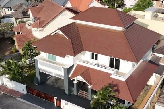 5 Bedrooms House for sale In Nong Prue Pattaya