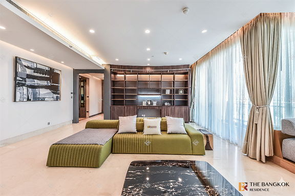3 Bedrooms Condo for rent In The Infinity Si Lom Bangkok