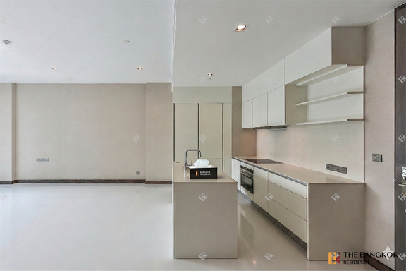 2 Bedrooms Condo for sale In Q1 Sukhumvit Khlong Toei Bangkok