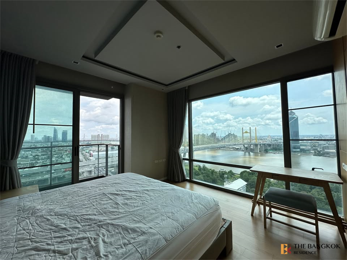 3 Bedrooms Condo for sale In Star View Bang Khlo Bangkok