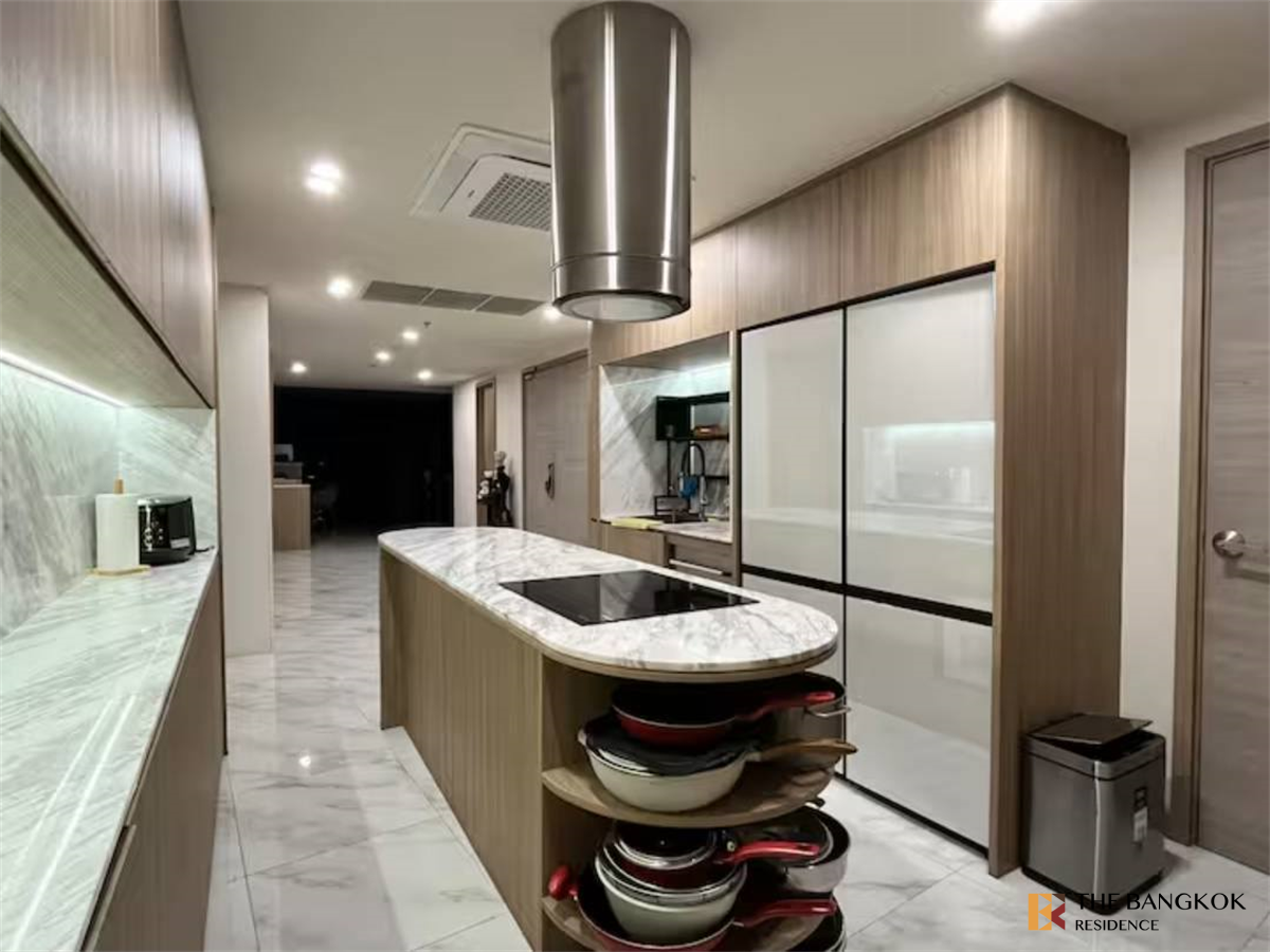 4 Bedrooms Condo for rent In Supalai Riva Grande Chong Nonsi Bangkok