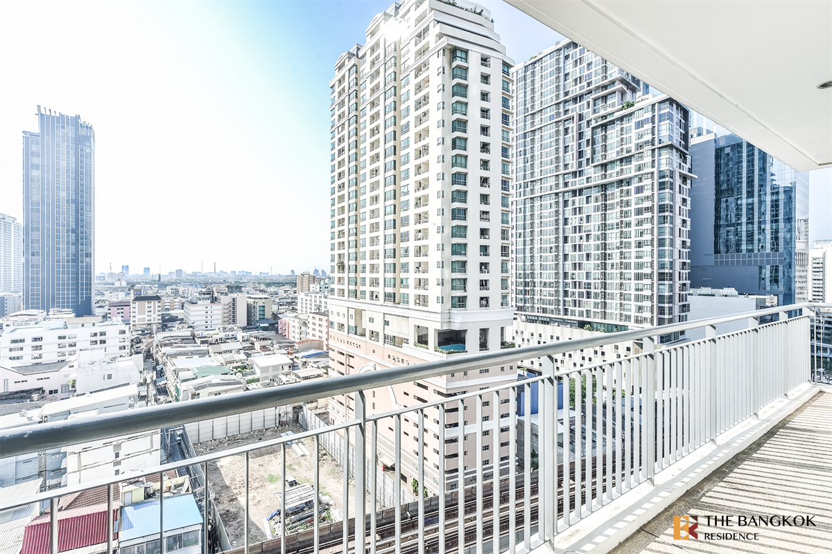 3 Bedrooms Condo for rent In Villa Rachatewi Thanon Phaya Thai Bangkok