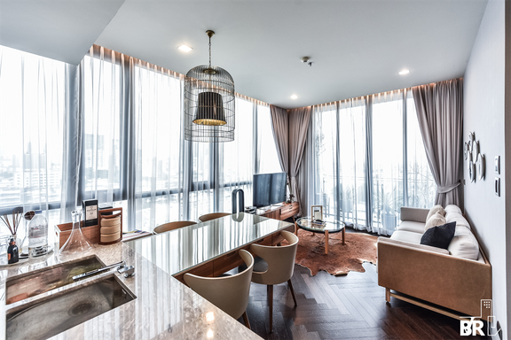 2 Bedrooms Condo for sale In The Monument Sanampao Sam Sen Nai Bangkok