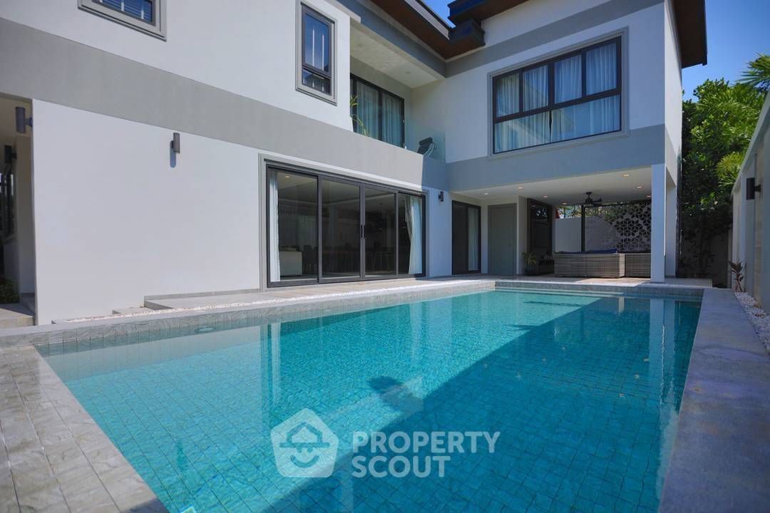 5 Bedrooms Villa for sale In Serenity Jomtien Villas Nong Prue Pattaya